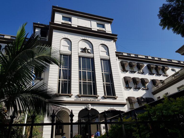 ¡Esperanza Renovada! Hospital Marie Curie revoluciona tratamiento oncológico con tecnología de punta