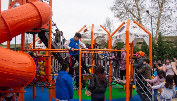 ¡Diversión y Aprendizaje al Aire Libre! Jornadas Lúdicas Gratuitas para Bebés y Niños Pequeños Llegan a Parque Chacabuco y Plaza Sudamérica